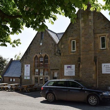Ludlow Mascall Centre Екстериор снимка