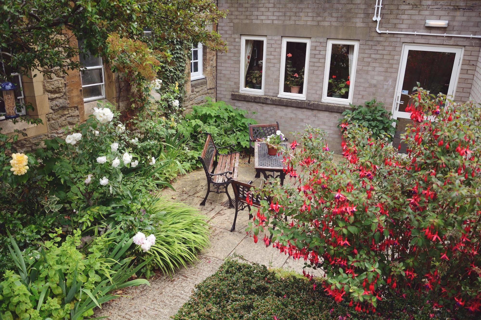Ludlow Mascall Centre Екстериор снимка