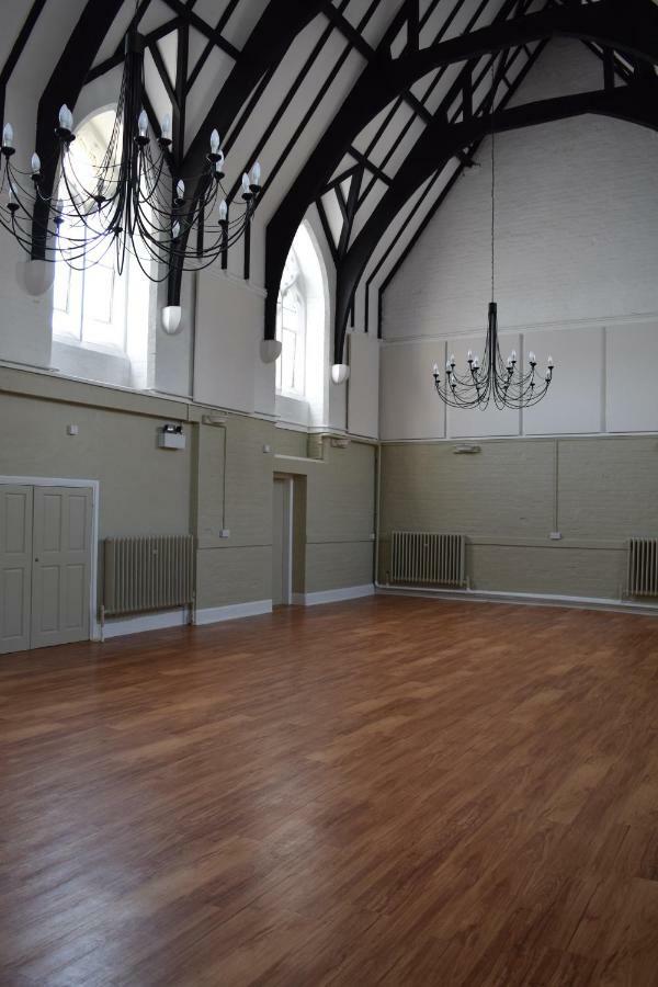 Ludlow Mascall Centre Екстериор снимка